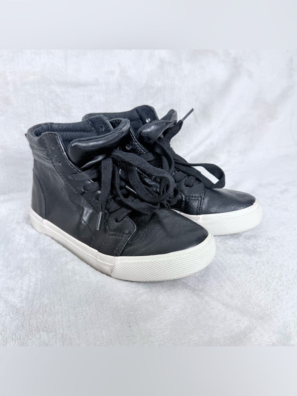 Old Navy Kids Black Faux Leather High-Top Sneakers Size 13